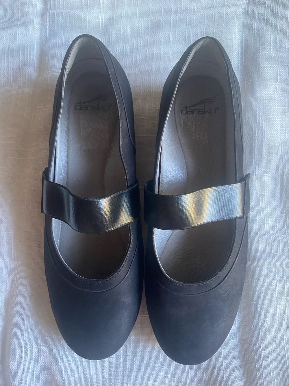 Dansko Women's Sandals Black Nubuck Leather Mary Jane Flats 38 7.5 Casual Shoes